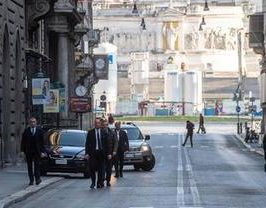 Il pellegrinaggio del papa, dal Manifesto 17-3-2020